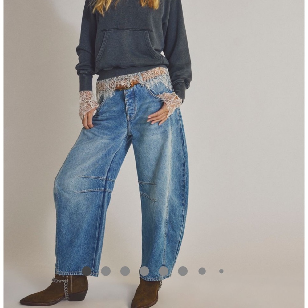 FREE PEOPLE LIKE NEW We The Free Good Luck mid-rise barrel jeans size 28S